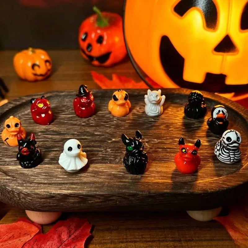 👻 50% OFF + FREE SHIPPING | Spooky Resin Ducks – Mini Halloween Figurines